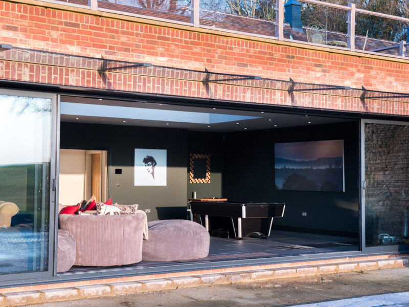 Creating Open Space with the Visofold 1000 Slim